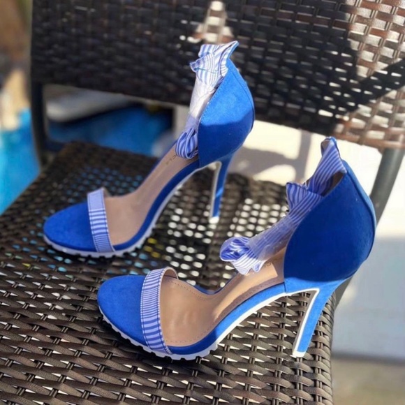 BLUE SUEDE STILETTO HEELS - Picture 4 of 4